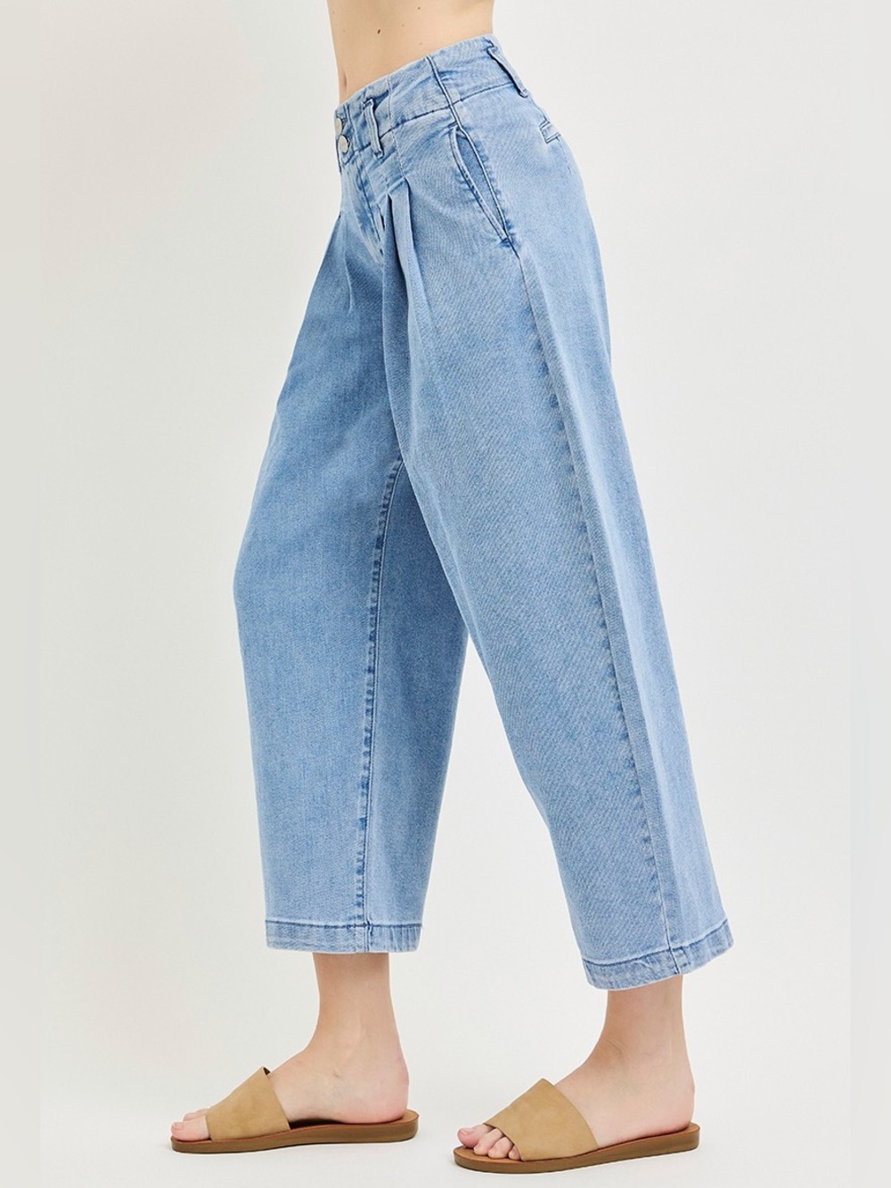 🩵 RISEN Slouchy Crop Barrel Pleated Jeans- medium wash - Picture 5 of 10